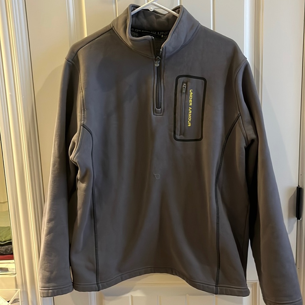Under Armour quarter zip sweat shirt